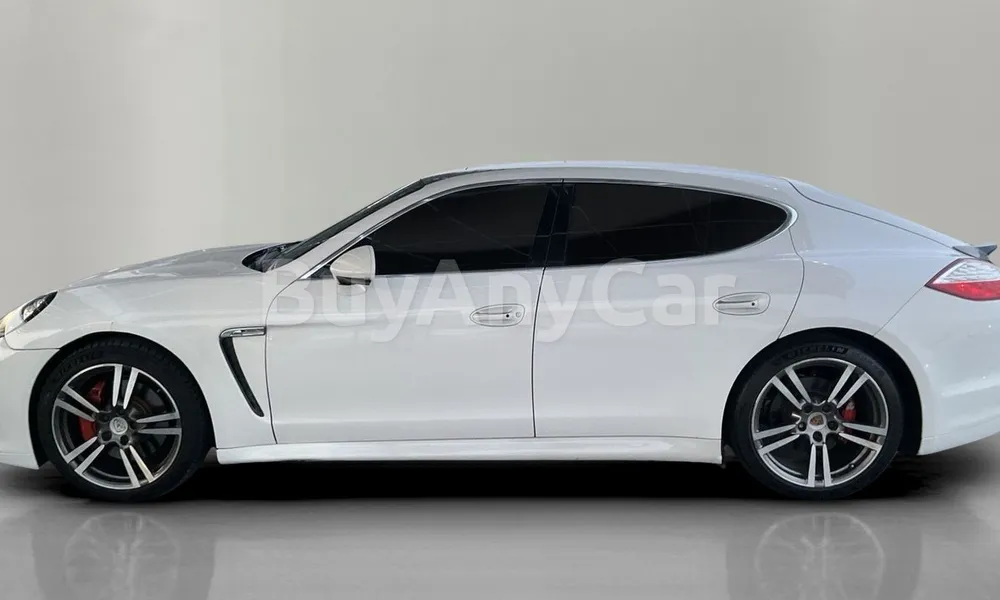 Vehicle photo 6