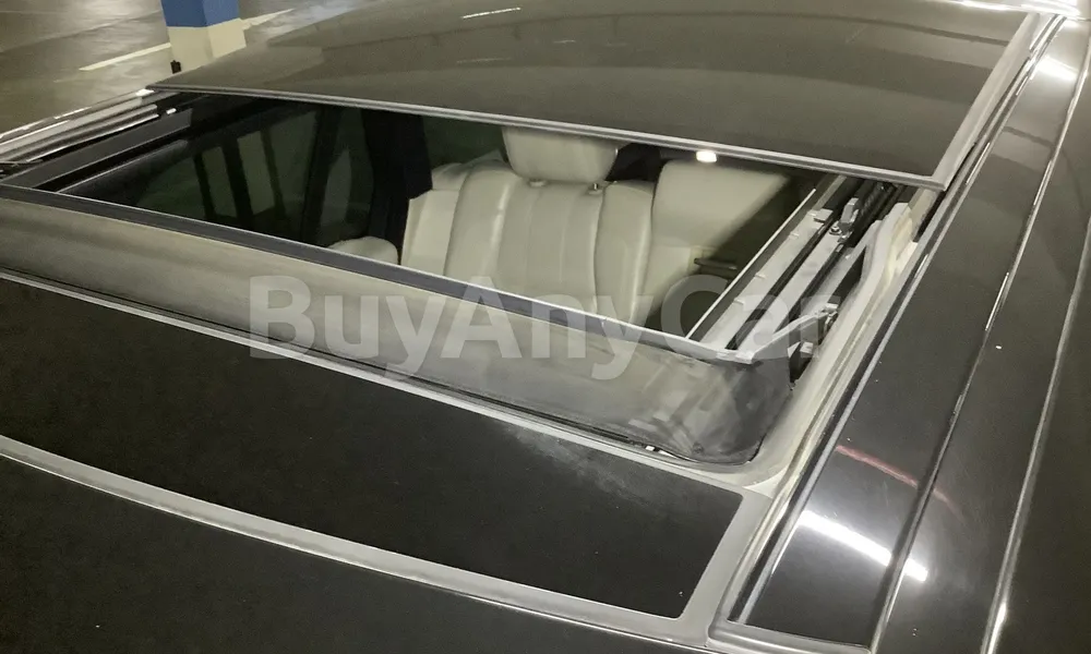 Vehicle photo 5