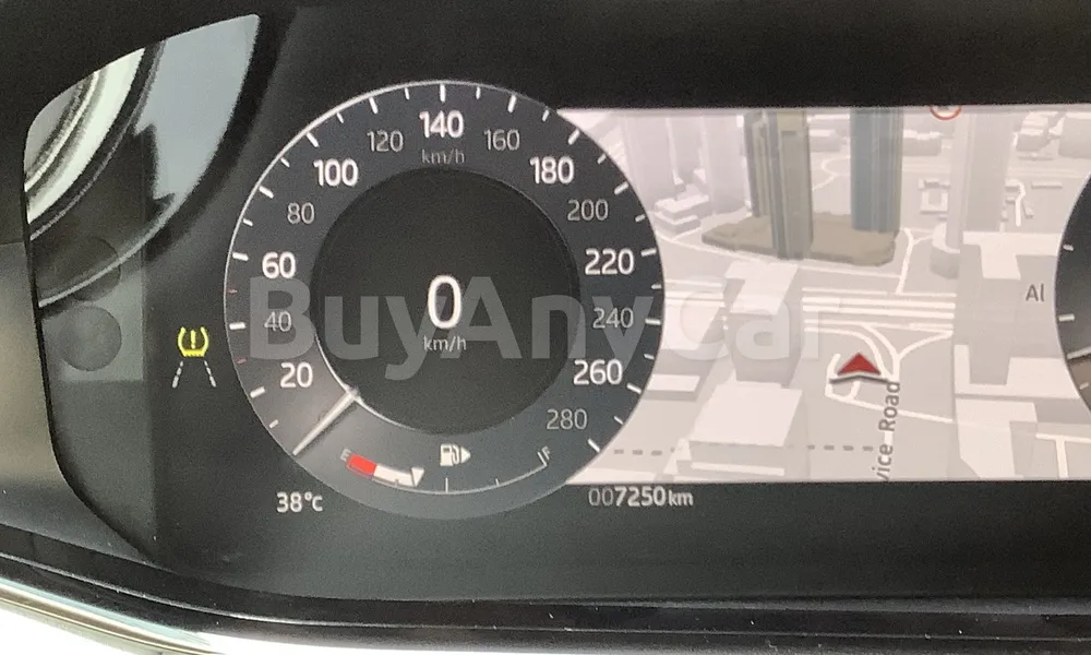 Vehicle photo 7