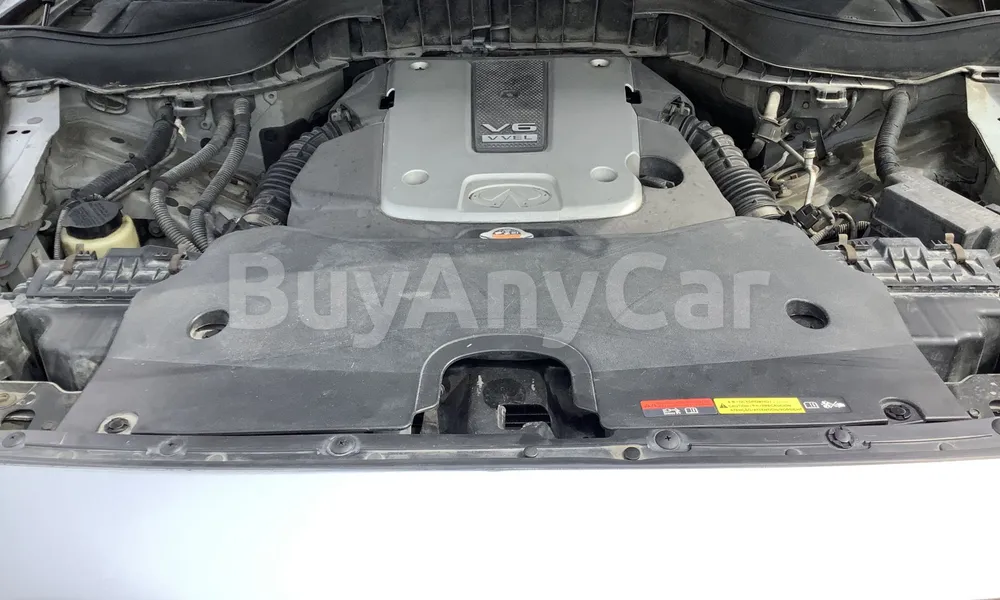 Vehicle photo 6