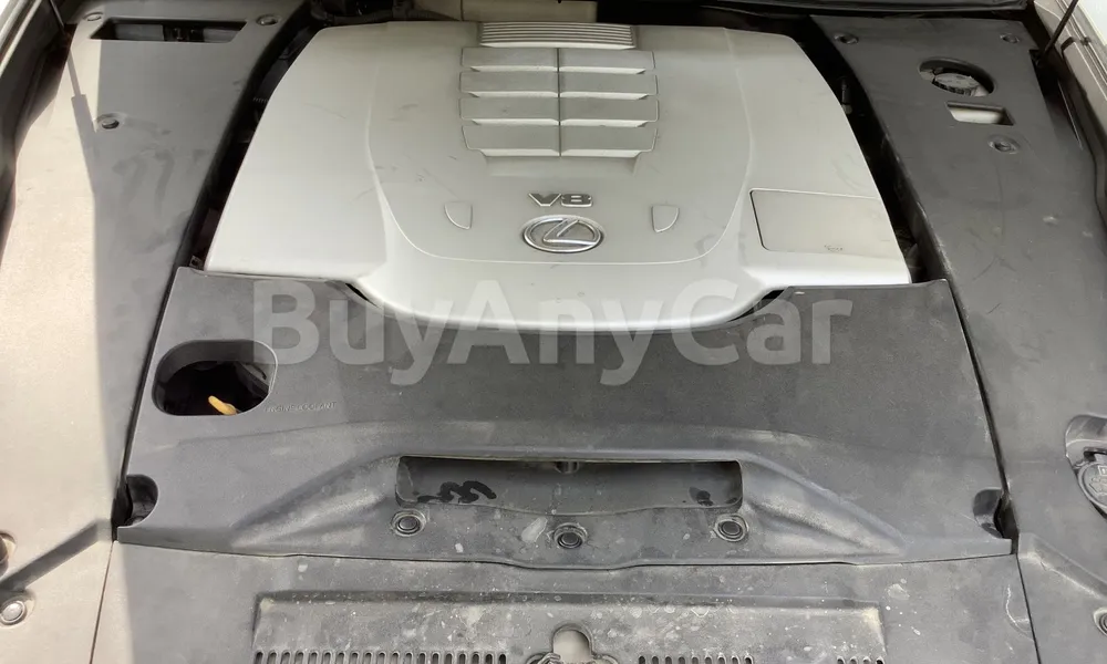 Vehicle photo 6