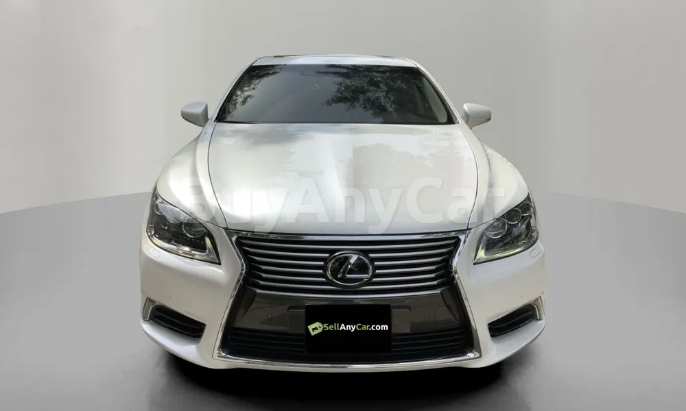 Vehicle photo 1
