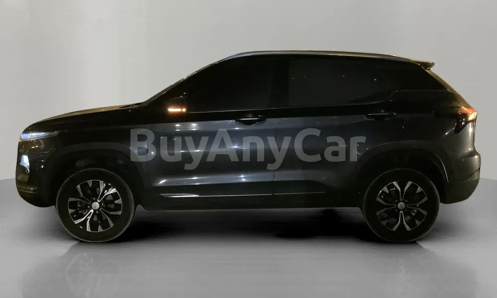 Vehicle photo 4