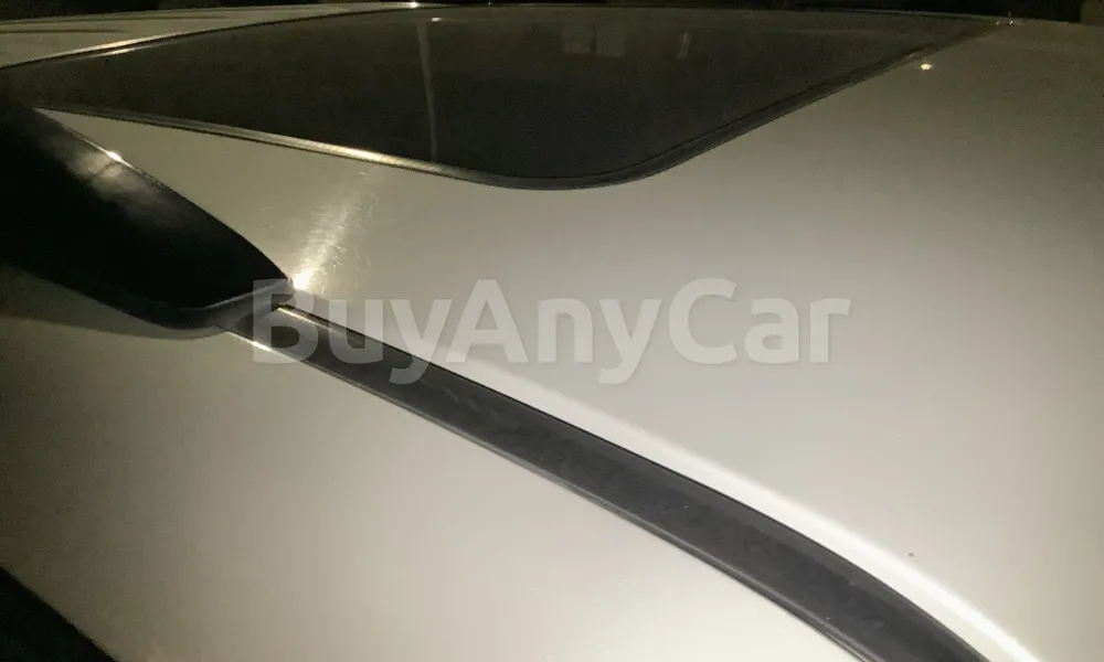 Vehicle photo 5