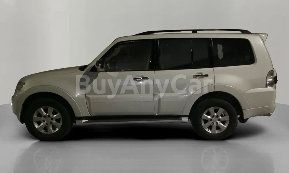 Vehicle photo 4