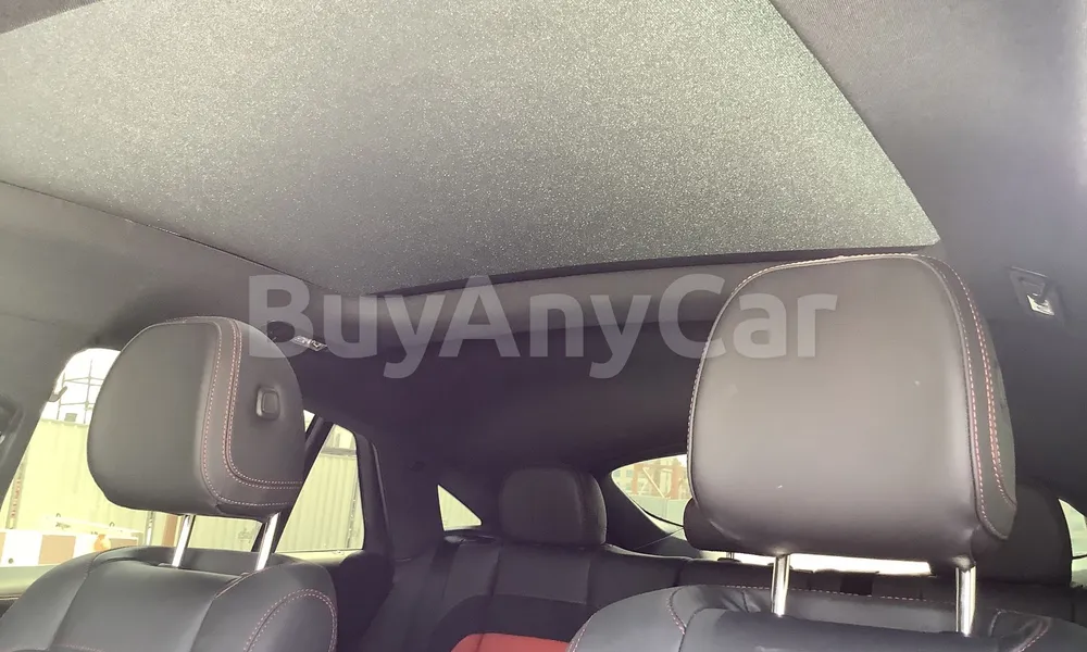 Vehicle photo 9