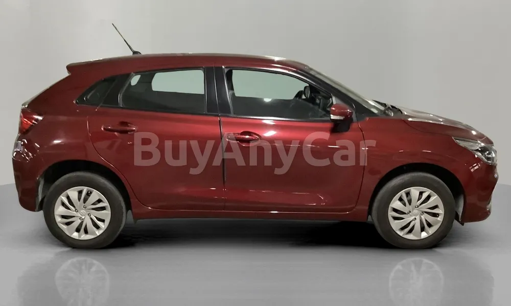 Vehicle photo 3