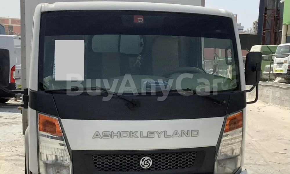 Vehicle photo 1