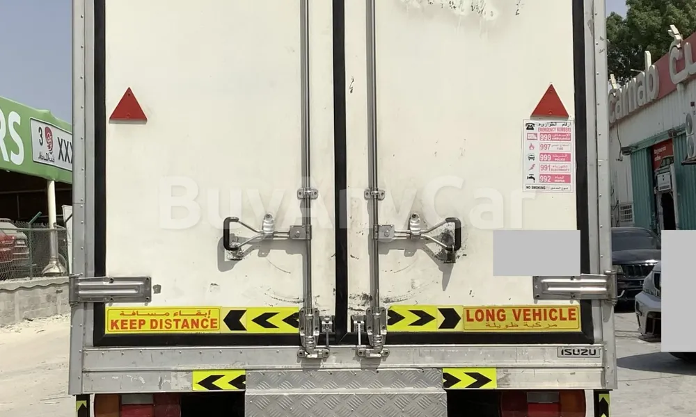 Vehicle photo 2