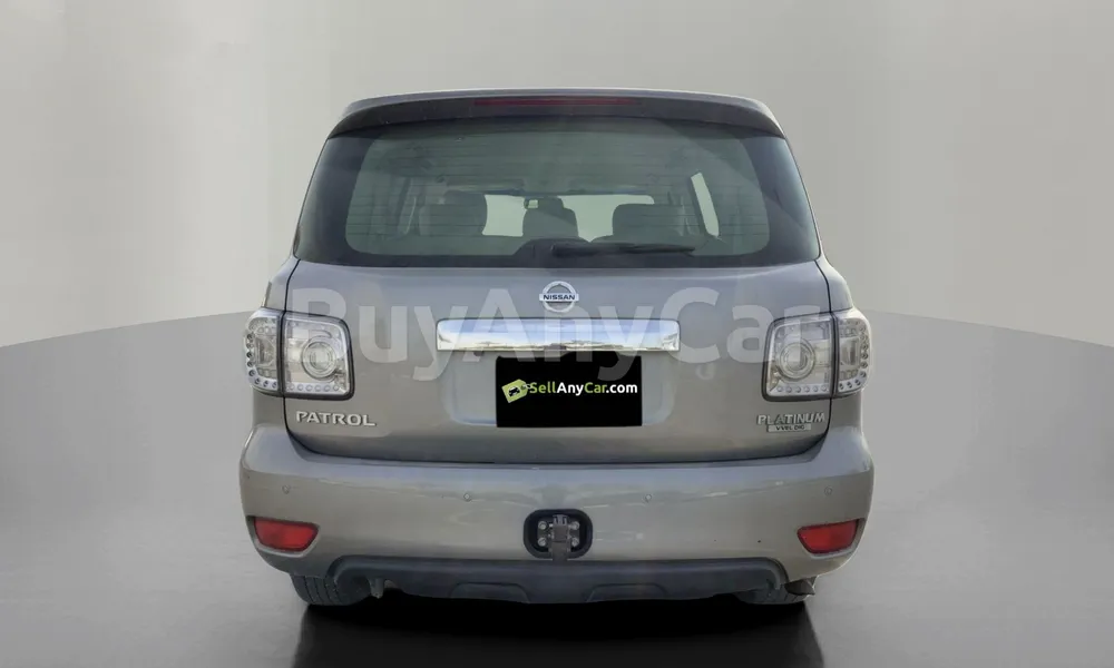Vehicle photo 2
