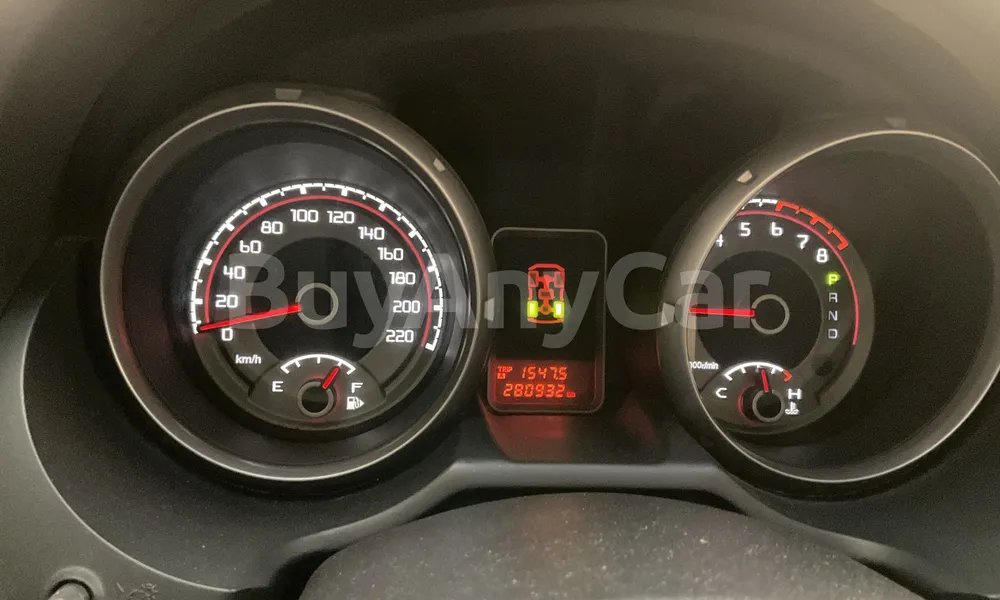 Vehicle photo 9