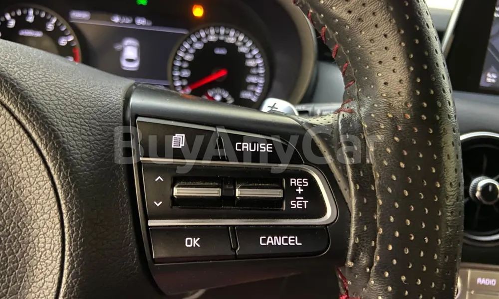 Vehicle photo 13