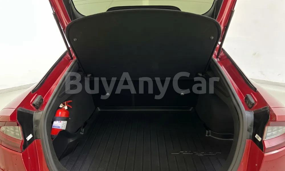 Vehicle photo 15