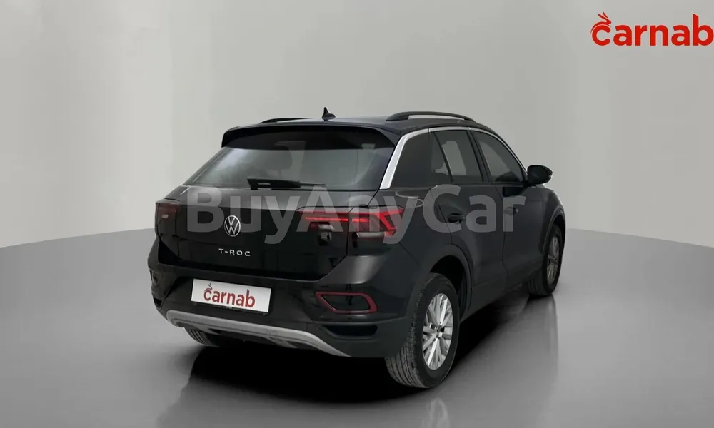 Vehicle photo 7