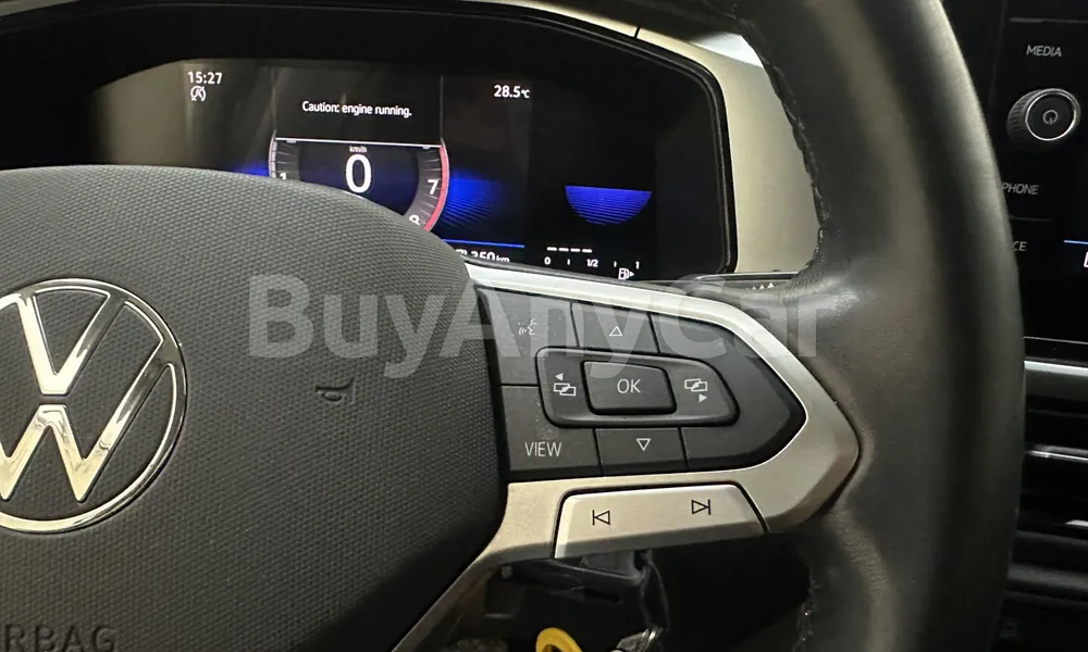 Vehicle photo 11