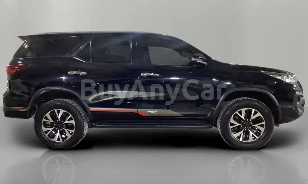 Vehicle photo 3