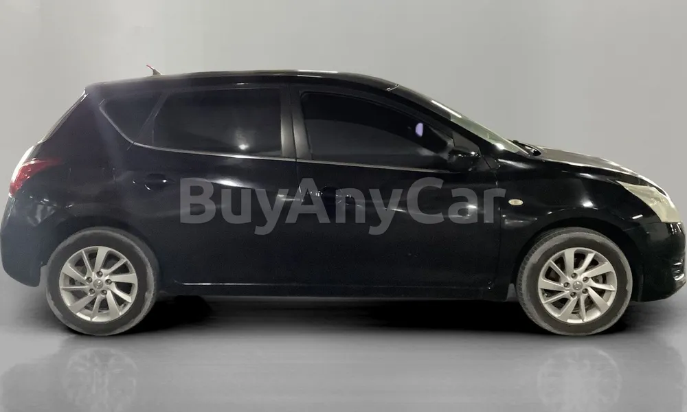 Vehicle photo 3