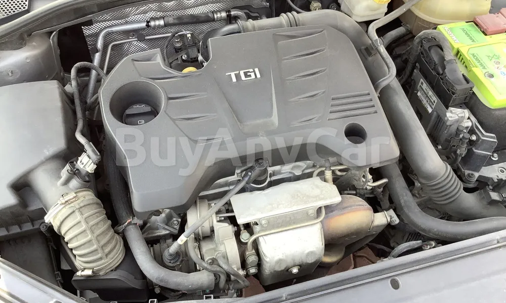 Vehicle photo 6
