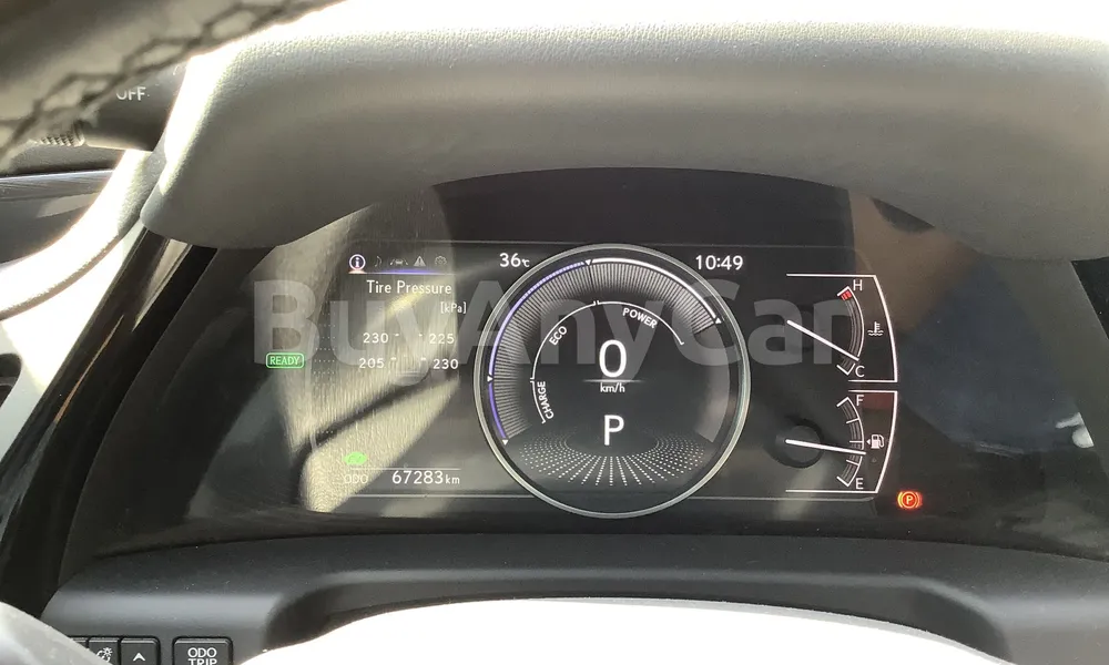 Vehicle photo 6