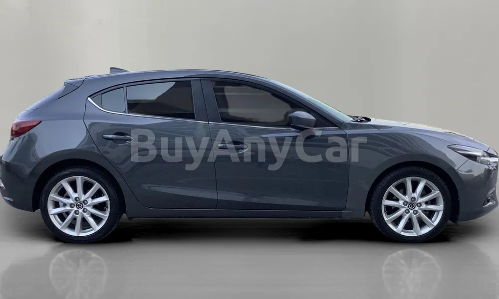 Vehicle photo 3