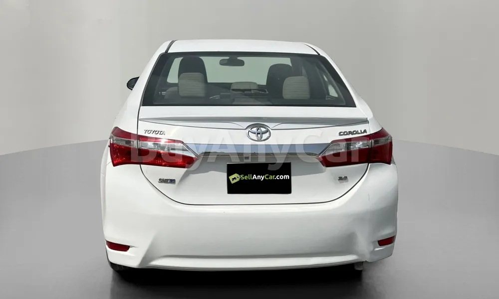 Vehicle photo 2