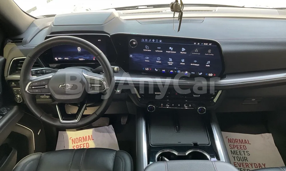 Vehicle photo 8