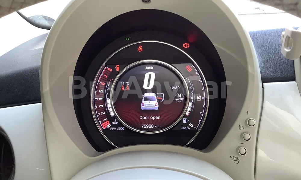 Vehicle photo 6