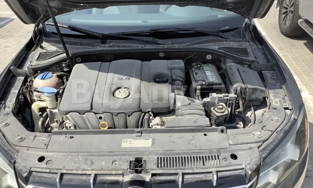 Vehicle photo 7