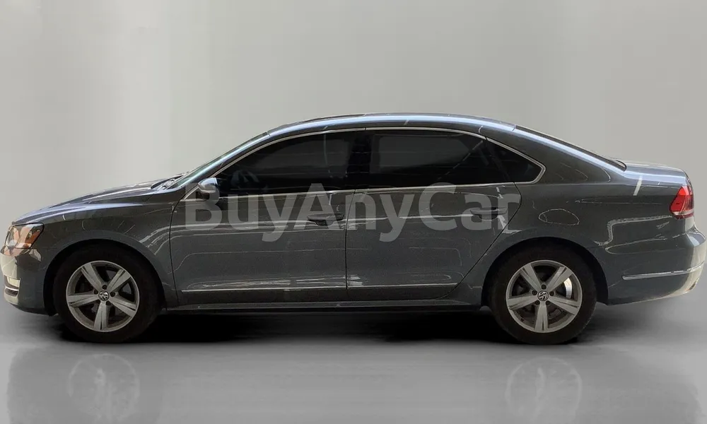 Vehicle photo 3