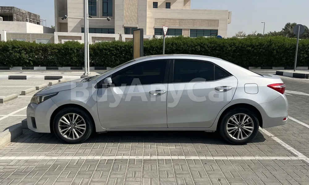 Vehicle photo 4