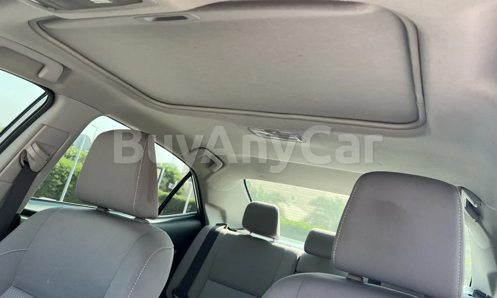 Vehicle photo 9