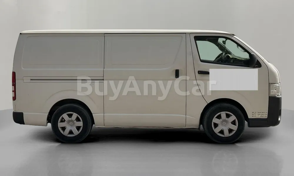 Vehicle photo 3