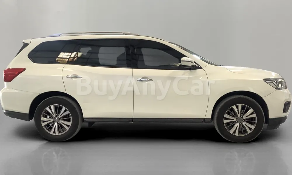 Vehicle photo 3