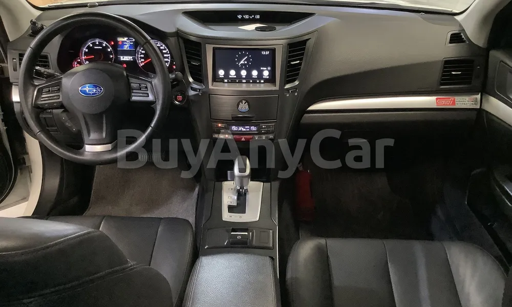 Vehicle photo 8