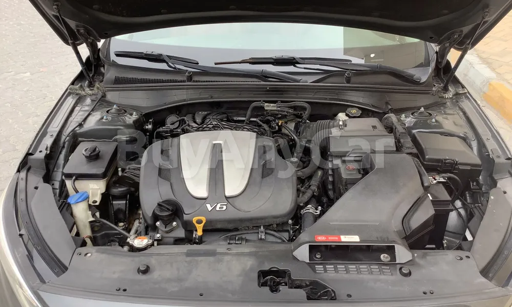 Vehicle photo 6