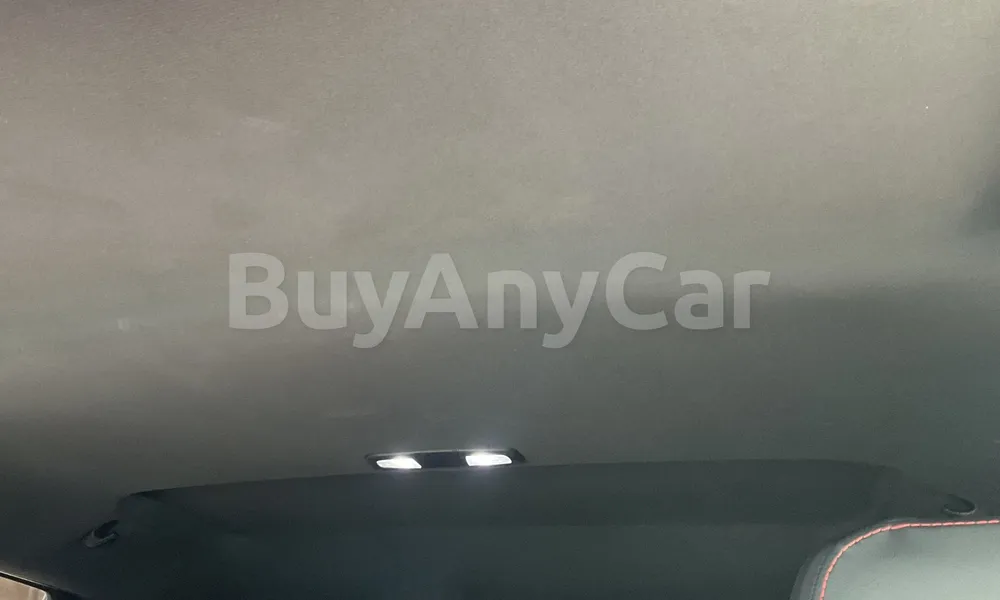 Vehicle photo 7