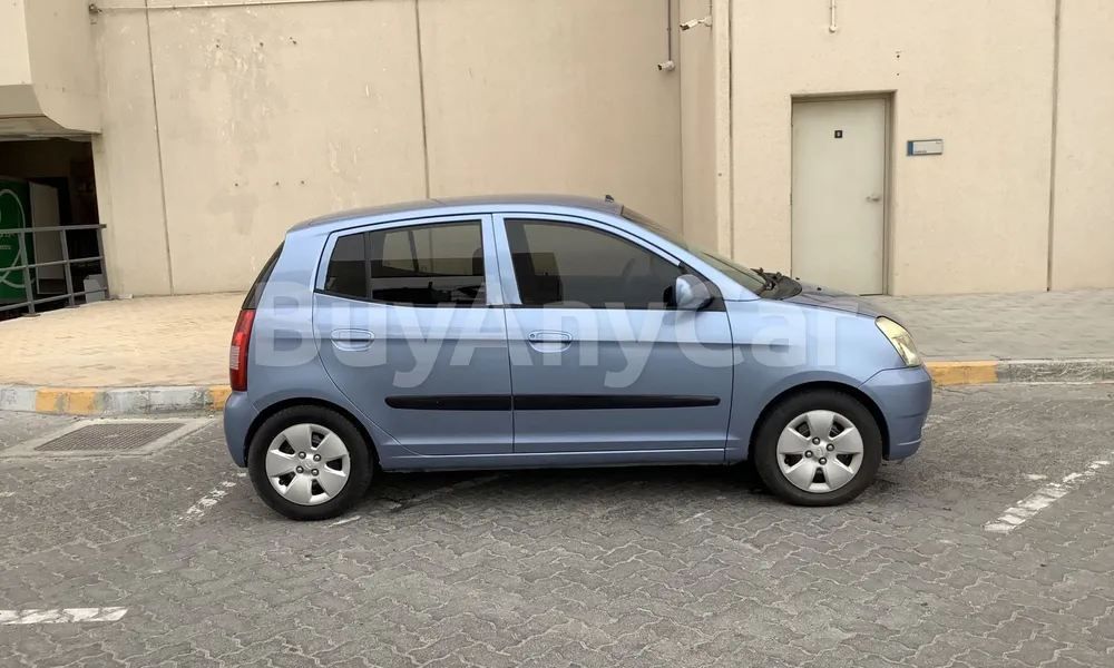 Vehicle photo 3