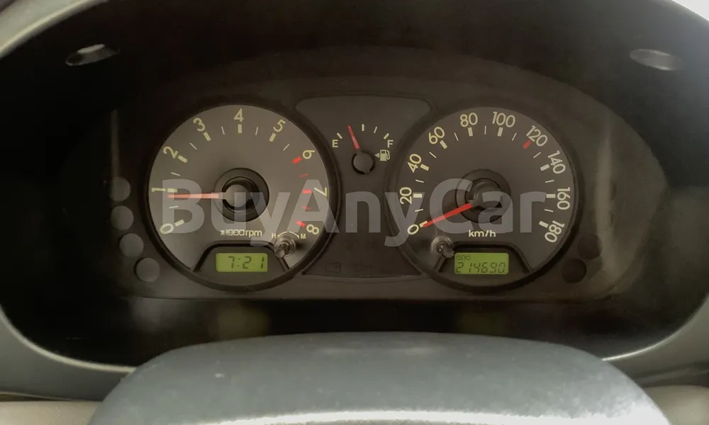 Vehicle photo 6