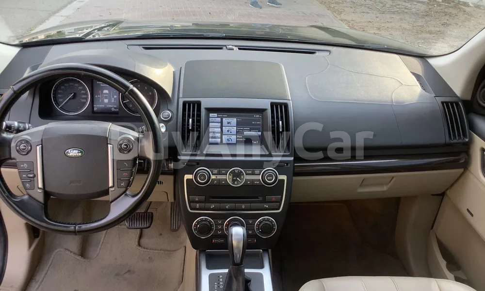 Vehicle photo 7