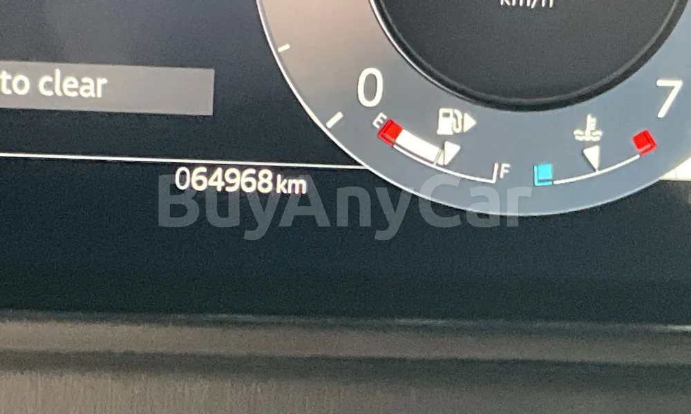 Vehicle photo 9