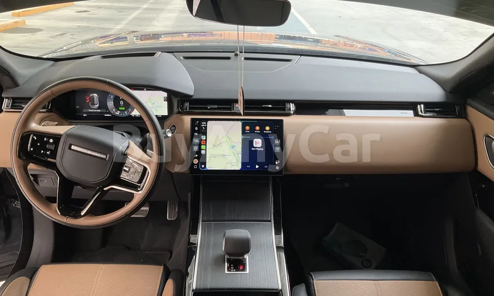 Vehicle photo 8