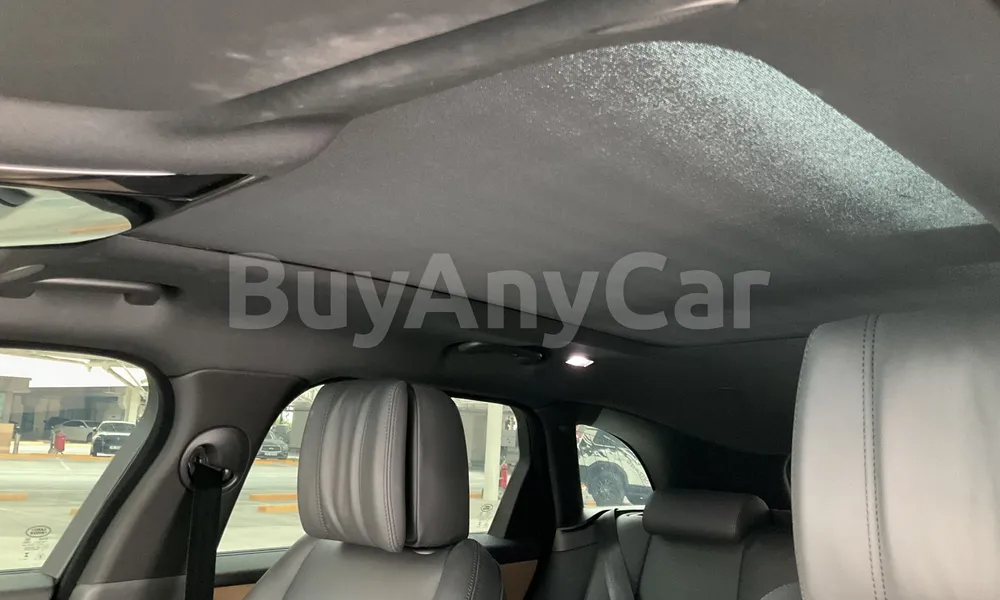 Vehicle photo 6