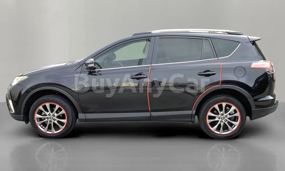 Vehicle photo 3