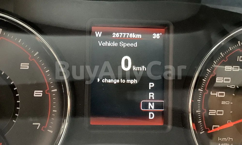 Vehicle photo 9