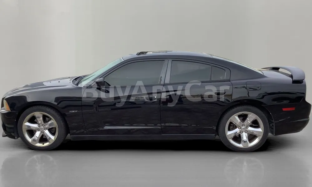 Vehicle photo 4