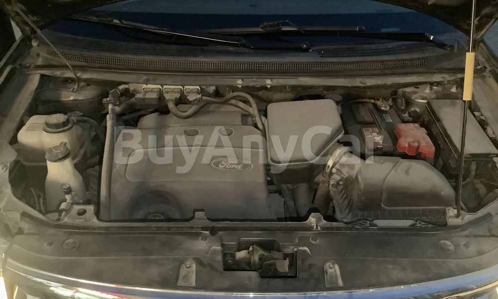 Vehicle photo 5