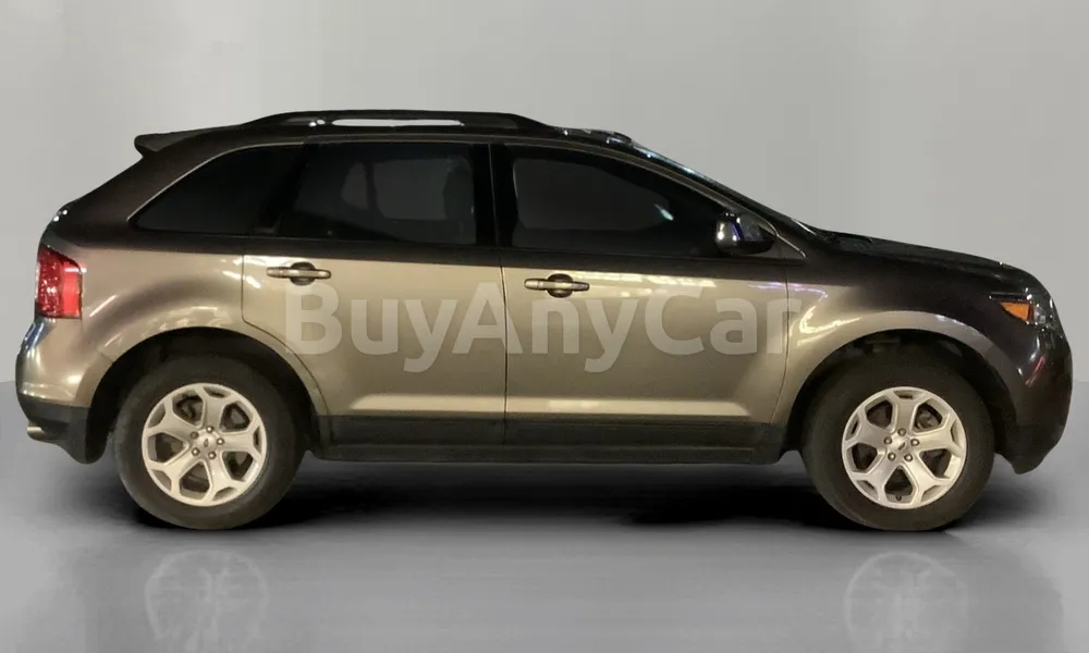 Vehicle photo 3