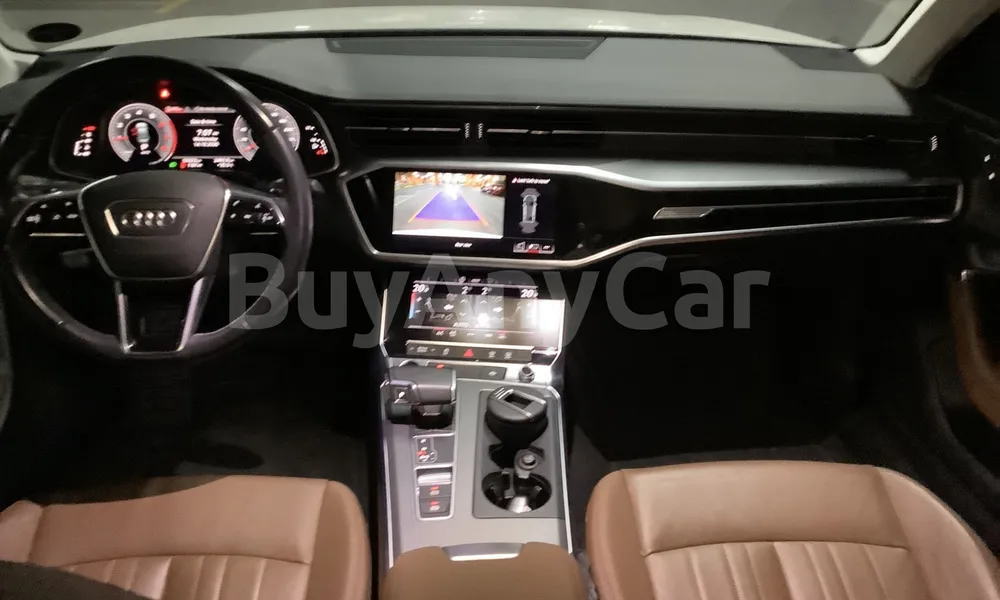 Vehicle photo 9