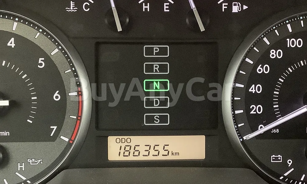Vehicle photo 7