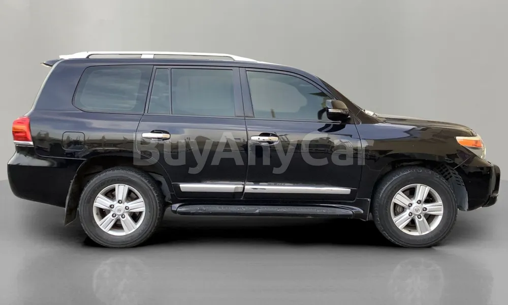 Vehicle photo 5